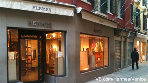 HERMÈS Venice Store .